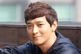 Kang Dong Won và sao phim 'Đảo địa ngục' tham gia 'Train to Busan 2'