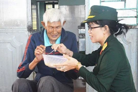 Phụ nữ lực lượng vũ trang tỉnh Gia Lai hướng về cộng đồng