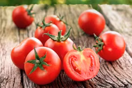 Ăn cà chua, chớ bỏ vỏ và hạt!