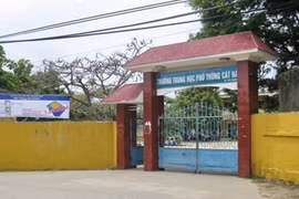 Bị dọa đánh nhiều lần, nam sinh lớp 11 mang dao bấm xử "đối thủ"