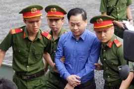 Bất ngờ với lý lịch Vũ "nhôm"