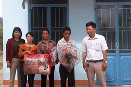 Nhà mái ấm tình thương đến với hội viên phụ nữ nghèo Chư Pah