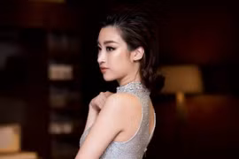 Hoa hậu Đỗ Mỹ Linh đẹp kiêu sa với mái tóc mới đầy cá tính