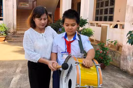 Mắc bệnh hiểm nghèo vẫn đam mê công tác Đội