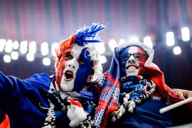 Hạ gục Tam Sư, Pháp giành vé vào bán kết