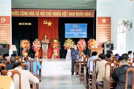 Tập huấn kỹ thuật chăm sóc cây cà phê cho 50 cán bộ Đoàn của huyện Kbang