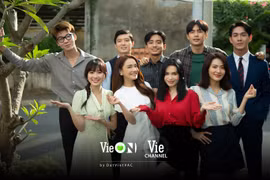 Nhã Phương đọ sắc với Minh Trang, Sĩ Thanh