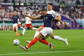 Mbappe "nã đại bác" giúp Pháp ghi danh vào tứ kết