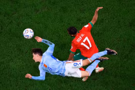 Morocco tạo cú sốc tiễn Tây Ban Nha về nước