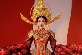 Á hậu Phương Anh khoe sắc trong trang phục dân tộc tại Hoa hậu Quốc tế 2022