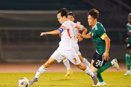 Công Phượng, Văn Toàn dấn thân ra biển lớn