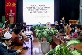 Gia Lai tập huấn Y đức, y nghiệp, xử lý sự cố y khoa, cập nhật chẩn đoán và điều trị sốt xuất huyết