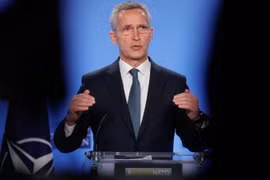 Hỗ trợ quân sự cho Ucraine là con đường nhanh nhất dẫn đến hòa bình