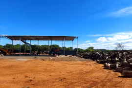 Yêu cầu tháo dỡ 1 cơ sở thu mua củi, hoạt động băm dăm trái phép ở xã Ia Pếch