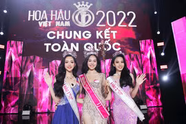 Người đẹp Huỳnh Thị Thanh Thủy đăng quang Hoa hậu Việt Nam 2022  