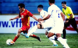 Highlights Việt Nam 1-0 Philippines: Văn Quyết tỏa sáng, Việt Nam sẵn sàng cho AFF Cup  