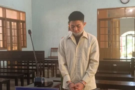 Nghịch tử giết cha đẻ lãnh 18 năm tù