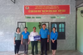 Trao nhà "Mái ấm công đoàn" cho đoàn viên khó khăn ở huyện Đức Cơ