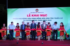 Gia Lai: Khai mạc phiên chợ nông sản vùng đồng bào dân tộc thiểu số