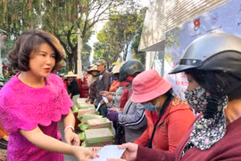 Ấm lòng Tết tha hương