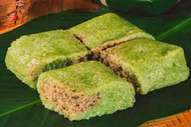 Bánh chưng bị mốc lá, mốc một góc có ăn được nữa không?