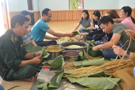 "Xuân đoàn kết-Tết biên cương" tại Đồn Biên phòng Ia Pnôn