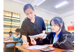 Triển khai Chương trình giáo dục phổ thông mới ở lớp 10: Bước đầu "vào guồng"