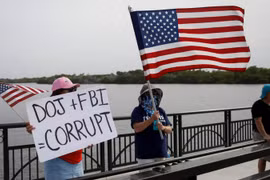 Hạ viện Mỹ mở cuộc điều tra Bộ Tư pháp, FBI  