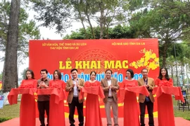 Trên 300 ấn phẩm ra mắt Hội Báo xuân Quý Mão 2023