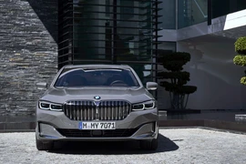 Không còn tương lai cho động cơ V12 của BMW