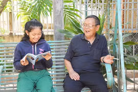 Hồi hương: Mong ước cháy bỏng của những người xa xứ