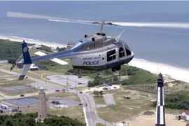 Nổ súng trong toà nhà chính quyền Mỹ, thương vong la liệt