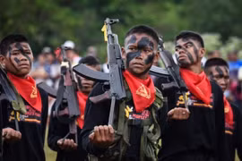 Xe chở công dân Việt Nam bị quân nổi dậy tấn công ở Philippines