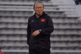 Tuyển Việt Nam đấu Thái Lan: Giá trị của nụ cười