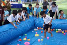 Hàng trăm trẻ mồ côi trải nghiệm ngày hè bổ ích