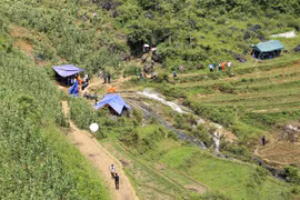 Toàn cảnh 10ngày tìm kiếm nạn nhân bị mắckẹt trong hang ở Si Ma Cai