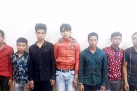 Đức Cơ: Cướp 8 con gà để nướng ăn, nhóm trai làng bị bắt