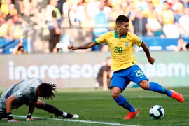 Brazil vào tứ kết Copa America sau khi thắng đậm Peru