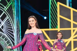 Người đẹp Hoa hậu Thế giới Việt Nam 2019 khoe hình thể với bikini