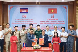 Ký kết hợp tác với Ban quản lý Cửa khẩu Quốc tế Oyadav