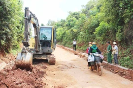 Quan tâm đầu tư mạng lưới giao thông nông thôn huyện Chư Pưh