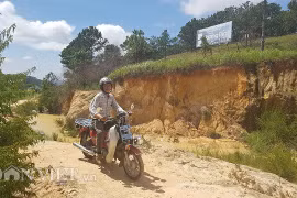 Lâm Đồng:Dự án treo 10 năm, lão nông mỏi mòn đi đòi bồi thường đất