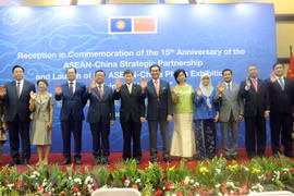 Kỷ niệm 15 năm quan hệ đối tác chiến lược ASEAN-Trung Quốc