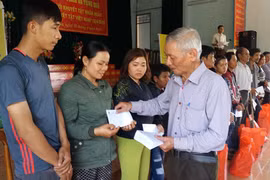 Cầu nối những tấm lòng nhân ái