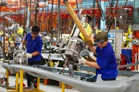 Phát triển công nghiệp bền vững cần sự thay đổi chiến lược