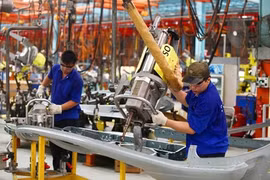 Phát triển công nghiệp bền vững cần sự thay đổi chiến lược