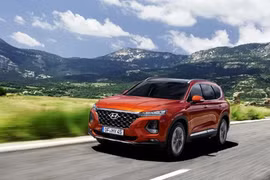 Hyundai Sante Fe mới có giá từ 1 tỷ đồng tại Anh