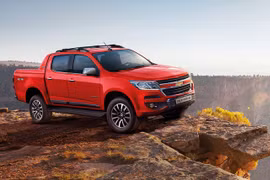 Chevrolet Colorado thêm bản một cầu số tự động, giá 651 triệu đồng