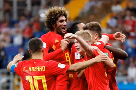 "Quỷ đỏ" vào tứ kết sau cuộc lội ngược dòng nghẹt thở