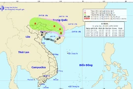 Áp thấp tiến sát biên giới Việt-Trung, miền Bắc mưa to